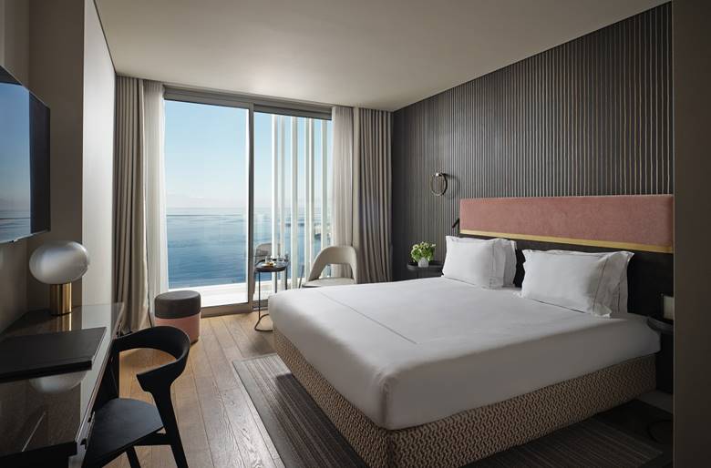 
ON Residence Deluxe Seafront Room (2)