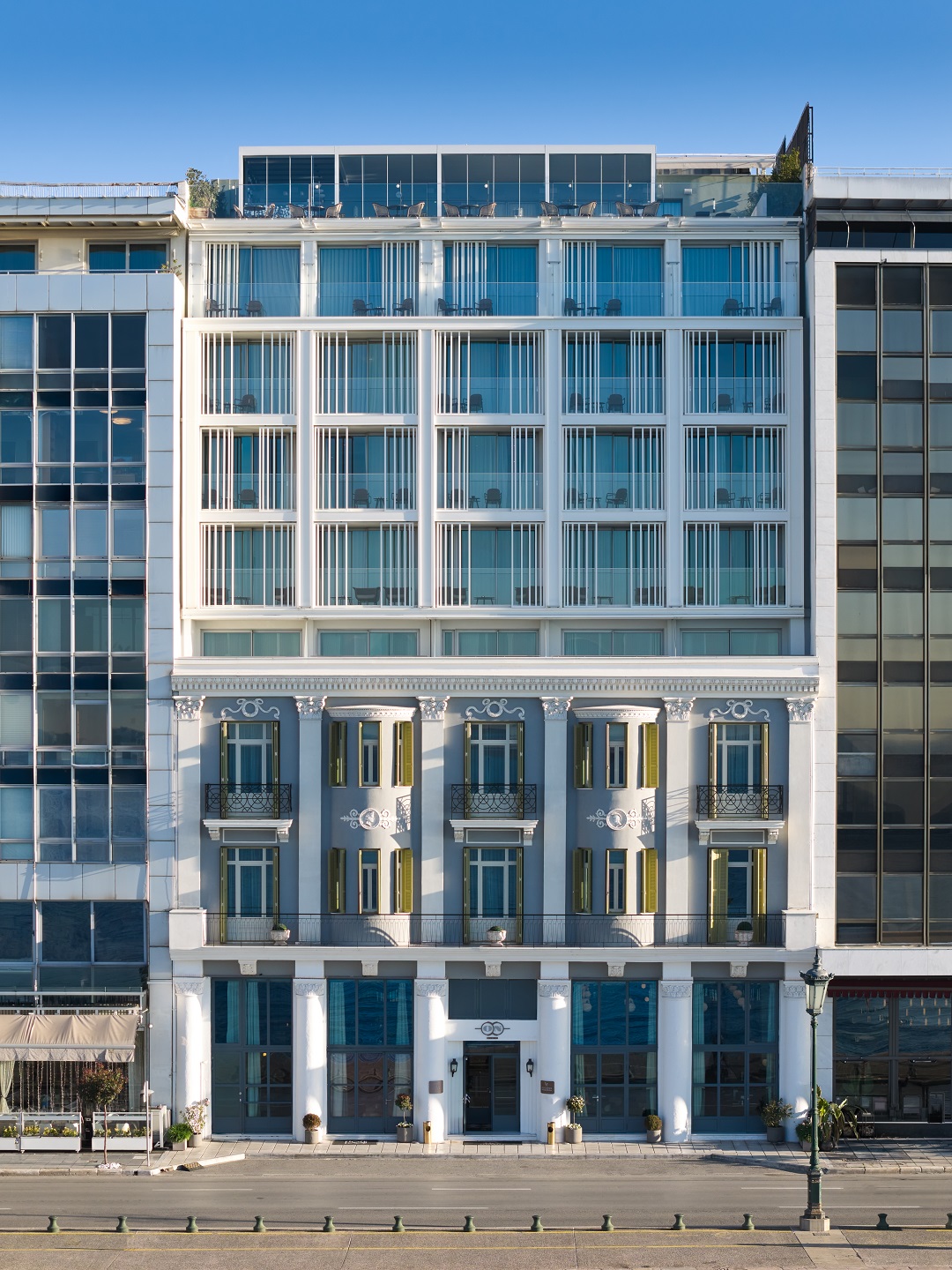 
Exterior ON Residence (1)